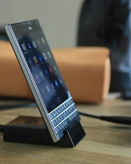 Passport Q30 second-generation full button 4G mobile phone